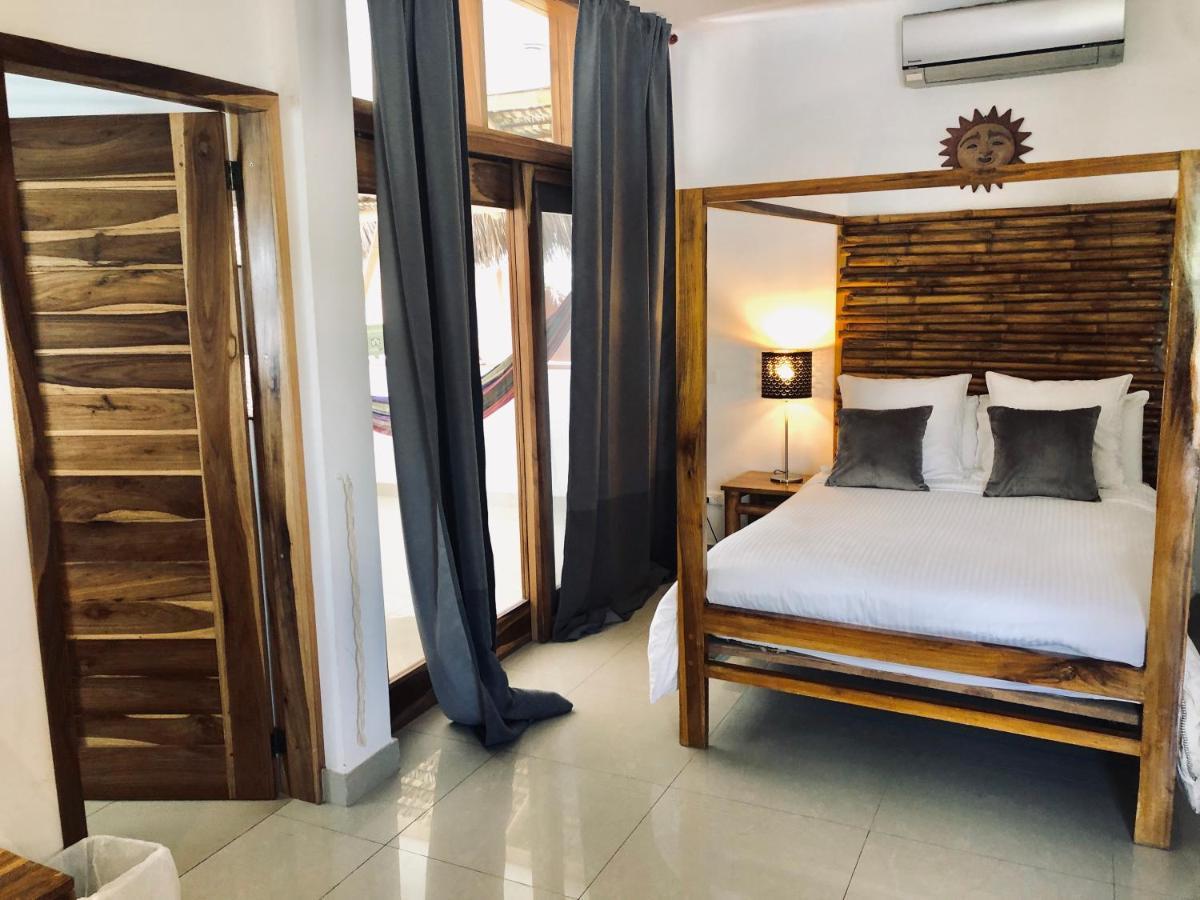 Nautilus Lodge Puerto Lopez Luaran gambar